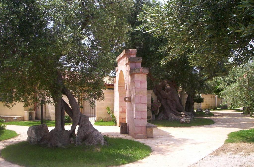 Masseria Asciano Остуні Номер фото